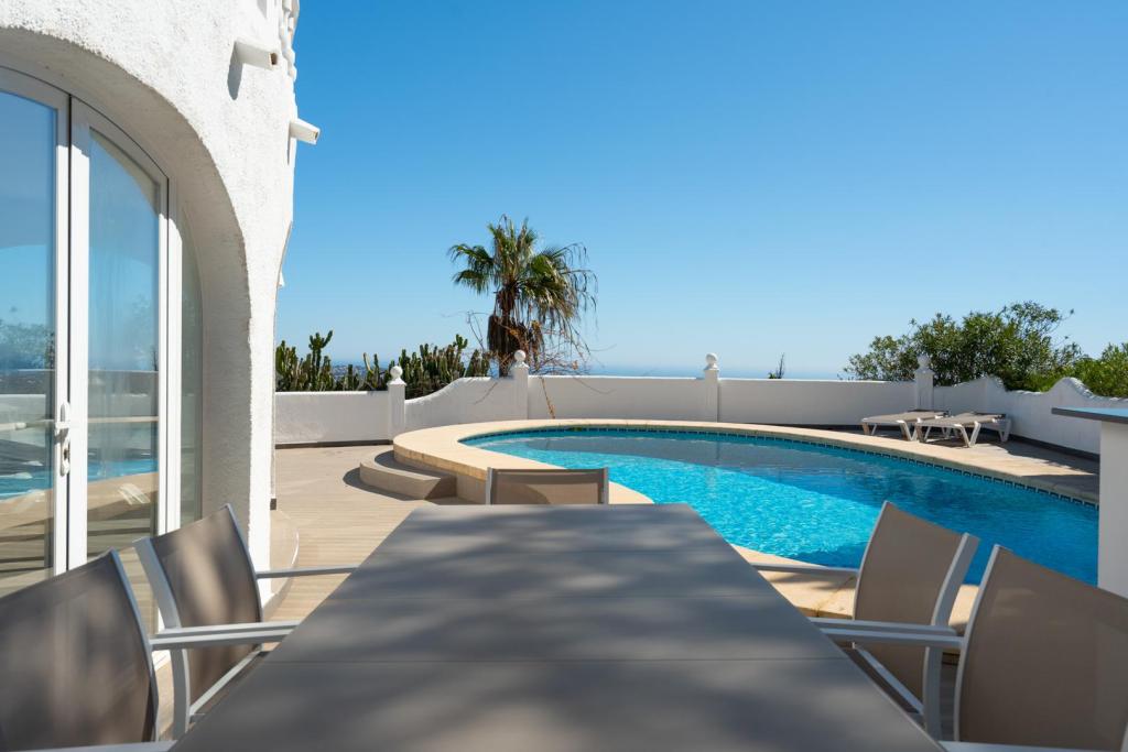4 bed villa in Benitachell