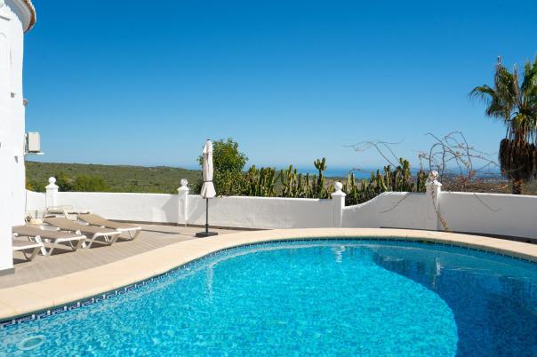 4 bed villa in Benitachell