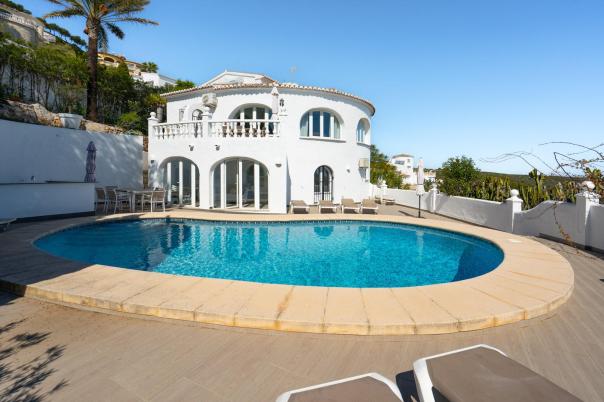 4 bed villa in Benitachell