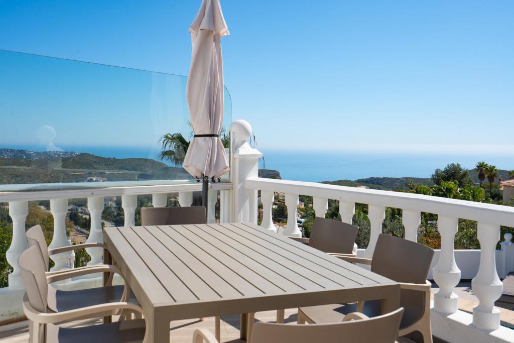 4 bed villa in Benitachell