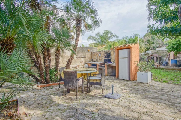 6 bed villa in Denia