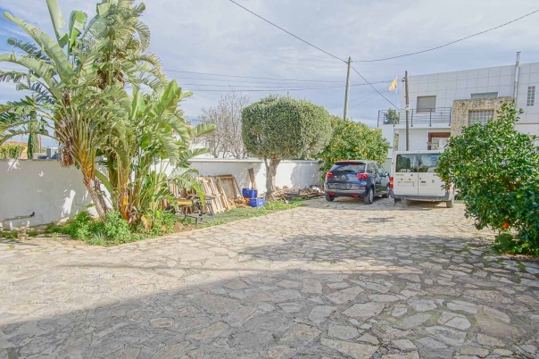 6 bed villa in Denia