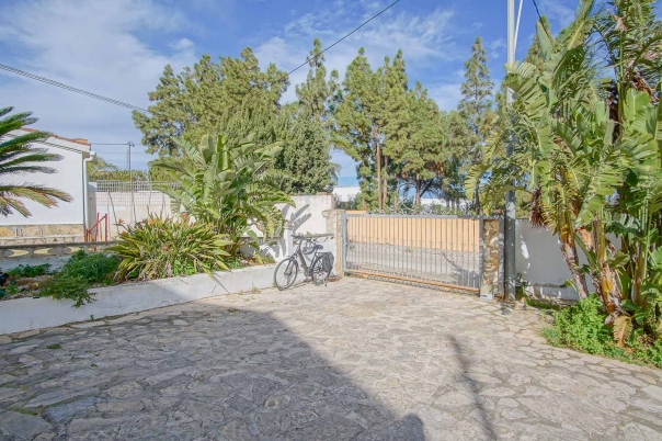 6 bed villa in Denia