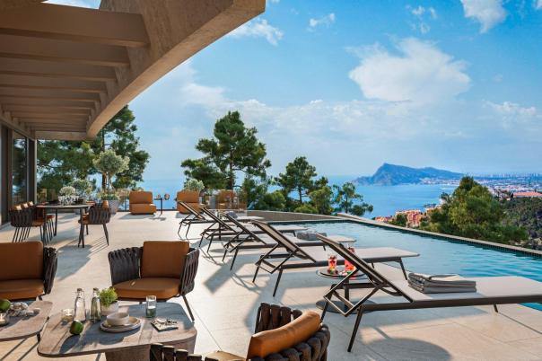 4 bed property in Altea