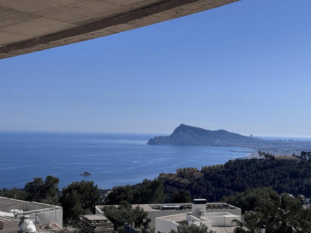 4 bed property in Altea