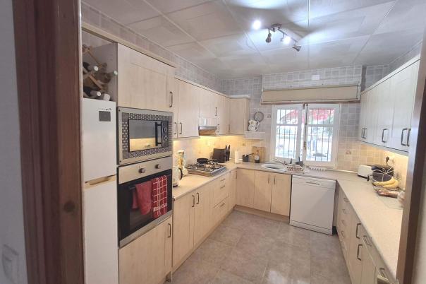 3 bed detached house in Mutxamel