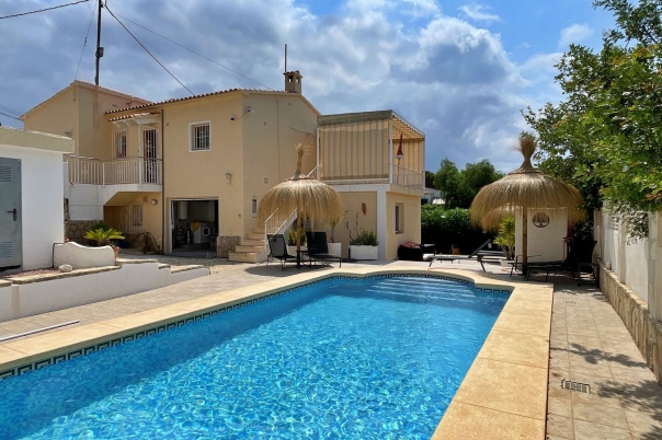4 bed villa in Benissa