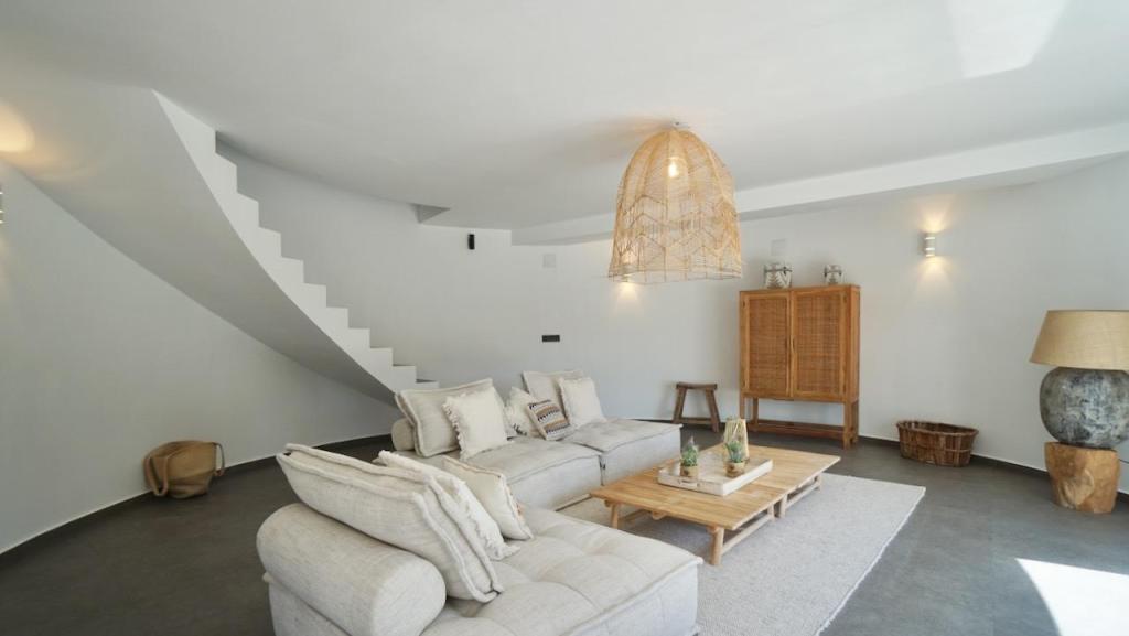 4 bed villas in Moraira