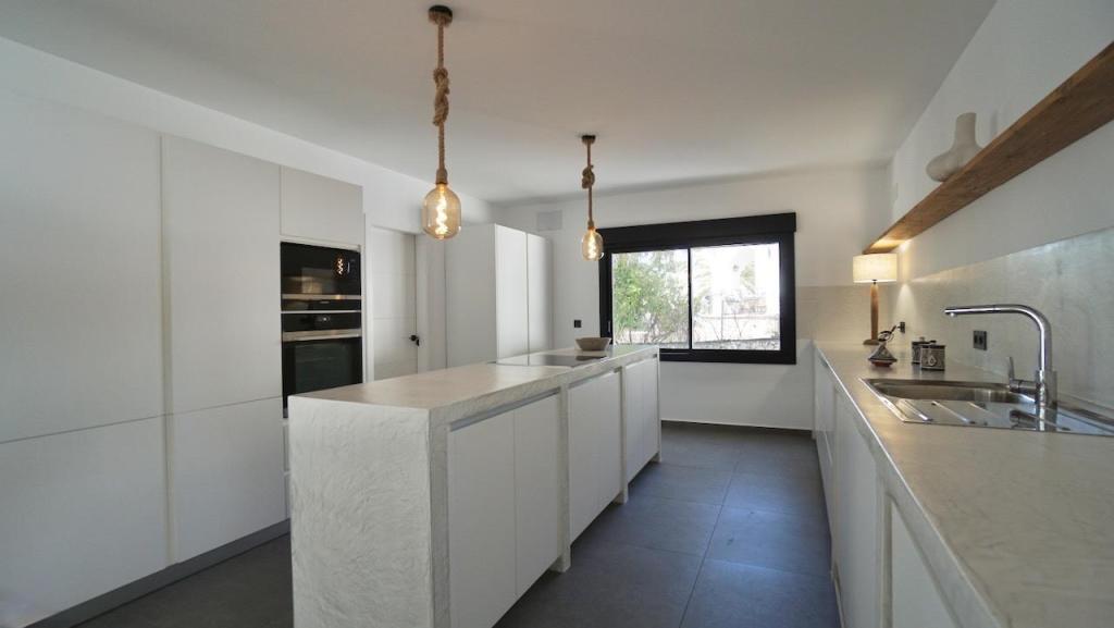 4 bed villas in Moraira