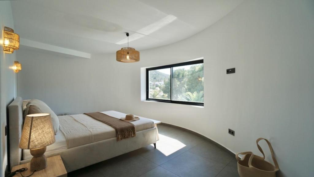 4 bed villas in Moraira