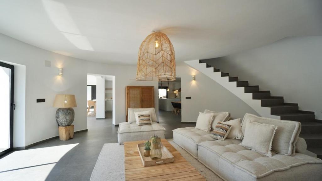 4 bed villas in Moraira