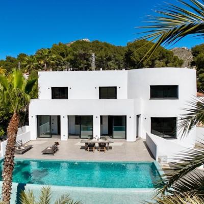 4 bed villas in Moraira