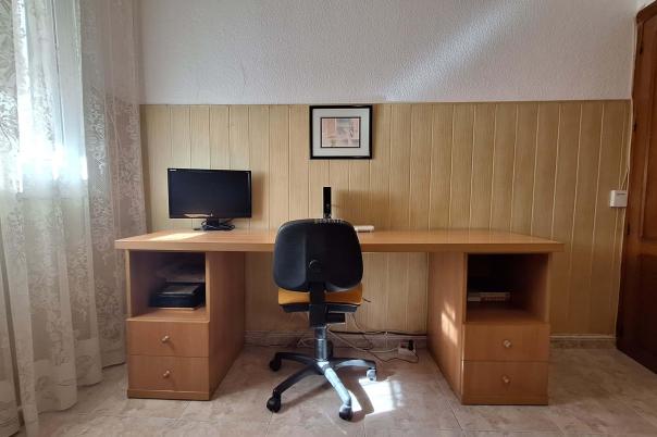 4 bed semi-detached in Alicante/Alacant