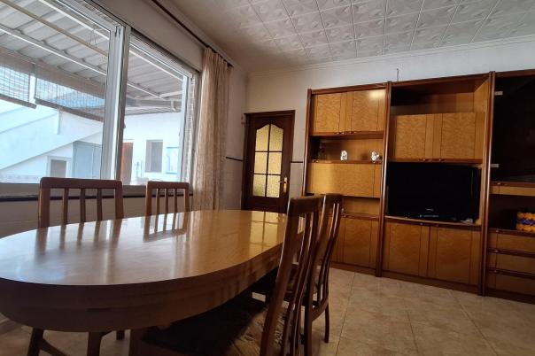 4 bed semi-detached in Alicante/Alacant