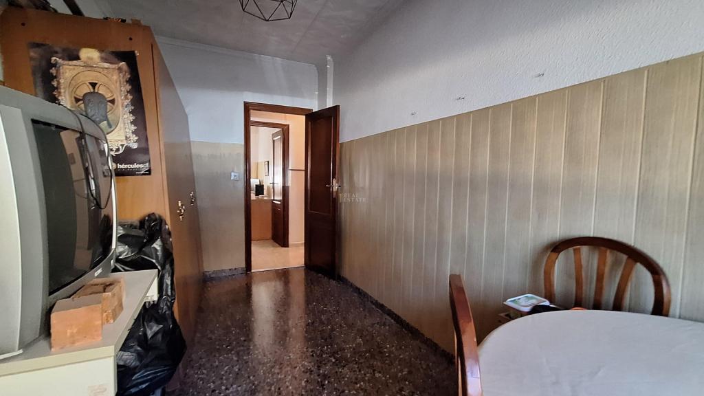4 bed semi-detached in Alicante/Alacant