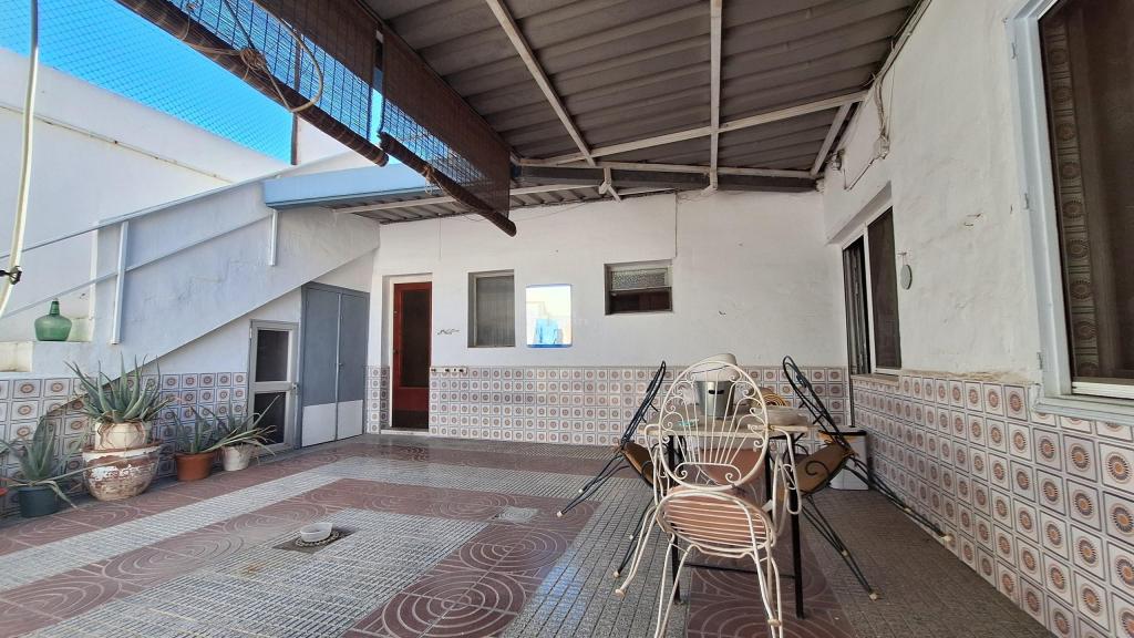 4 bed semi-detached in Alicante/Alacant