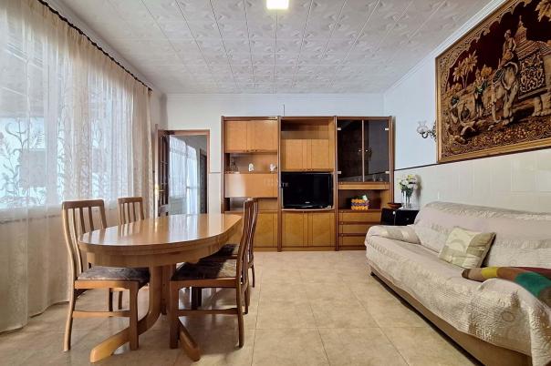 4 bed semi-detached in Alicante/Alacant