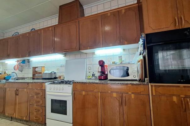 4 bed semi-detached in Alicante/Alacant