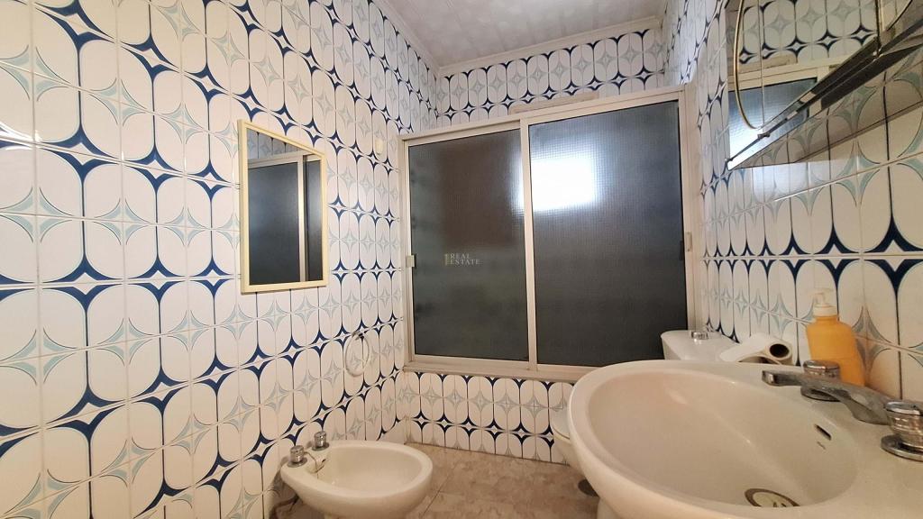4 bed semi-detached in Alicante/Alacant