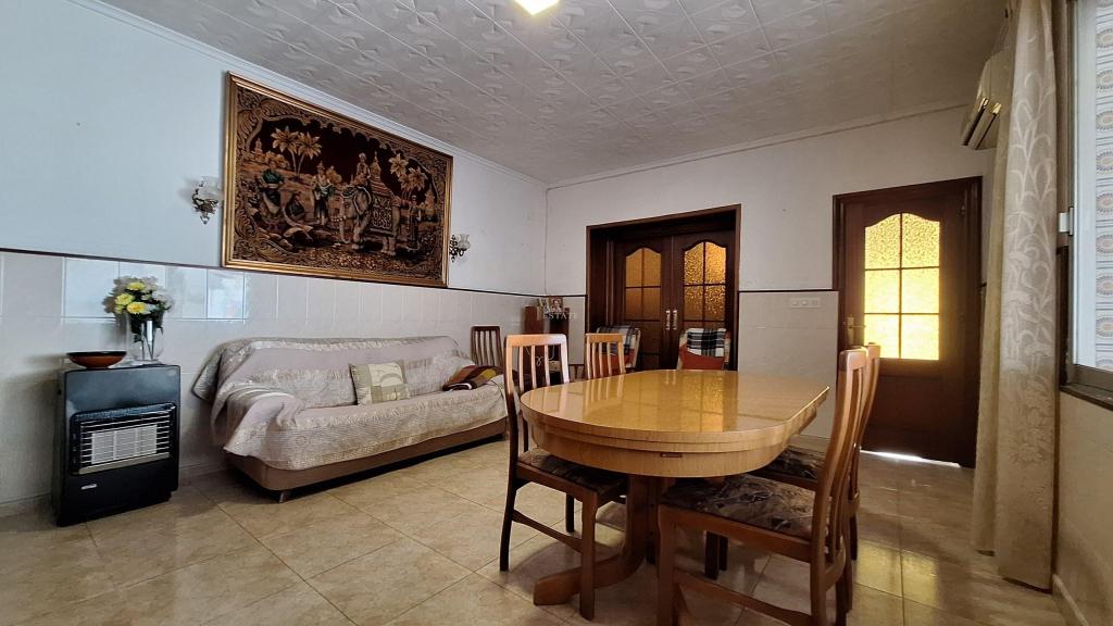 4 bed semi-detached in Alicante/Alacant