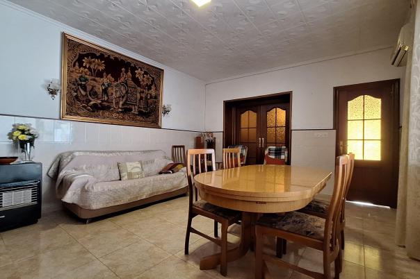 4 bed semi-detached in Alicante/Alacant