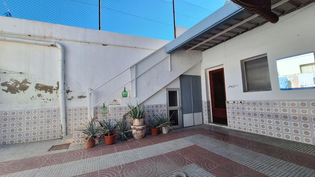 4 bed semi-detached in Alicante/Alacant