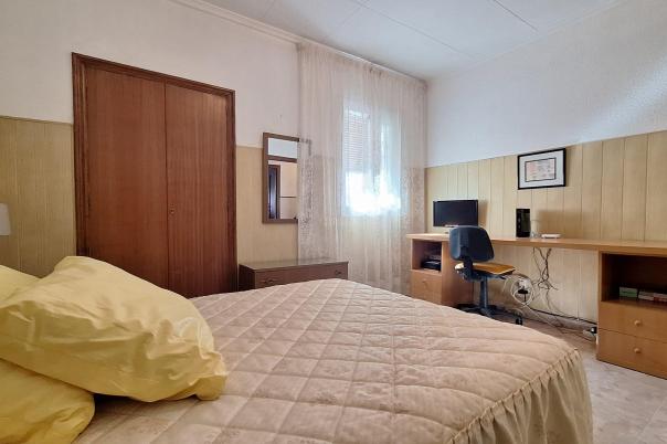 4 bed semi-detached in Alicante/Alacant