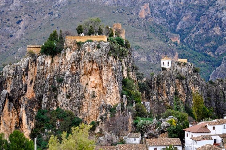 Places to Visit: Guadalest