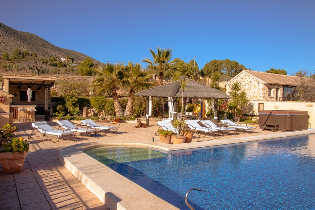 8 bed finca in Benissa