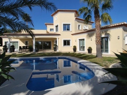 4 bed casa / chalet in Benissa