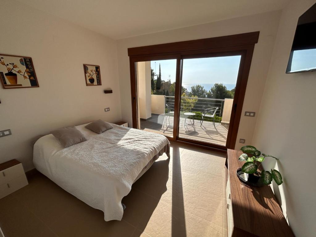 5 bed villas in Javea