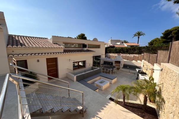 5 bed villas in Javea