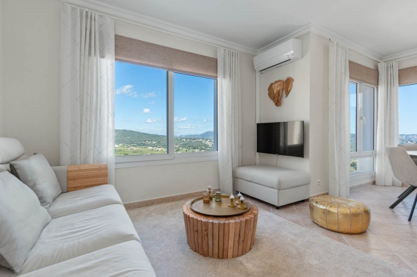 4 bed villa in Benitachell