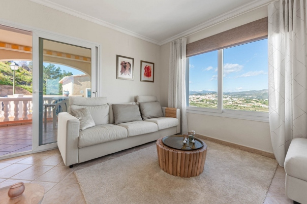 4 bed villa in Benitachell