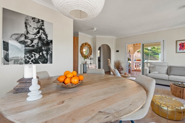4 bed villa in Benitachell