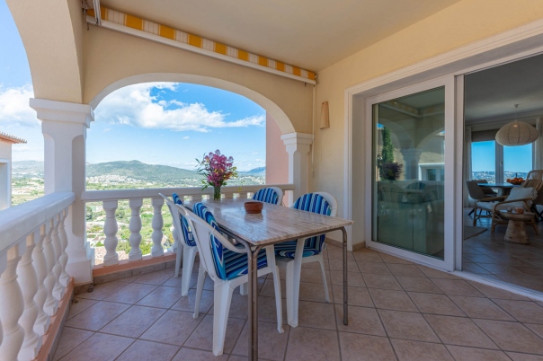 4 bed villa in Benitachell