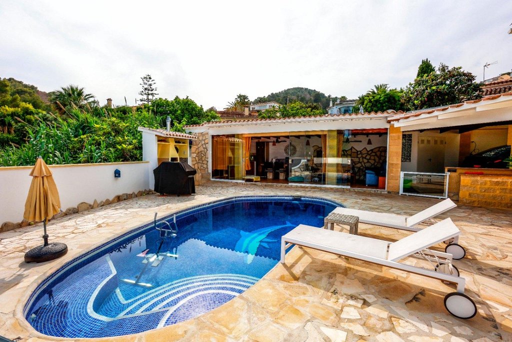 5 bed villas in Benissa