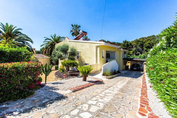 5 bed villas in Benissa