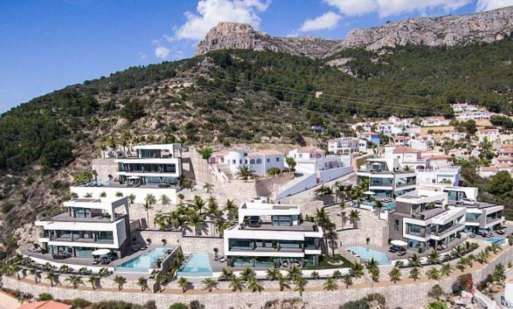 4 bed villas in Calpe