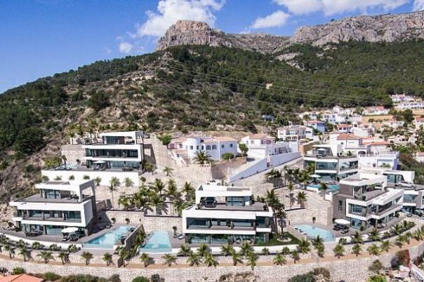 4 bed villas in Calpe