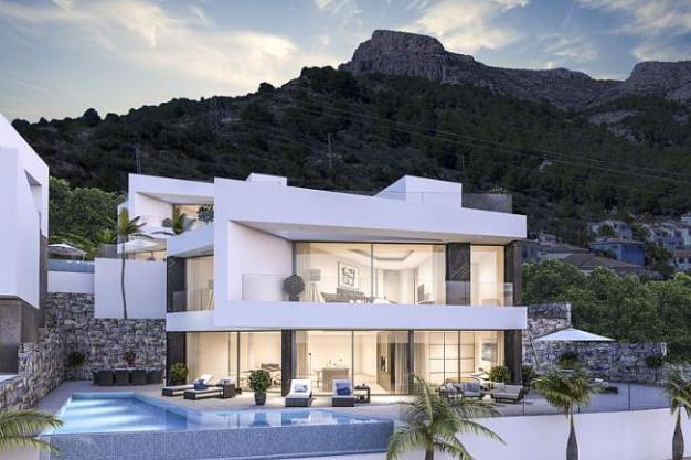 4 bed villas in Calpe