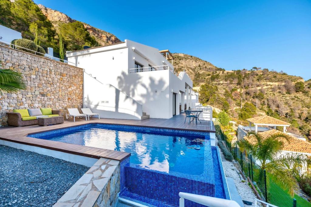 3 bed villa in Altea