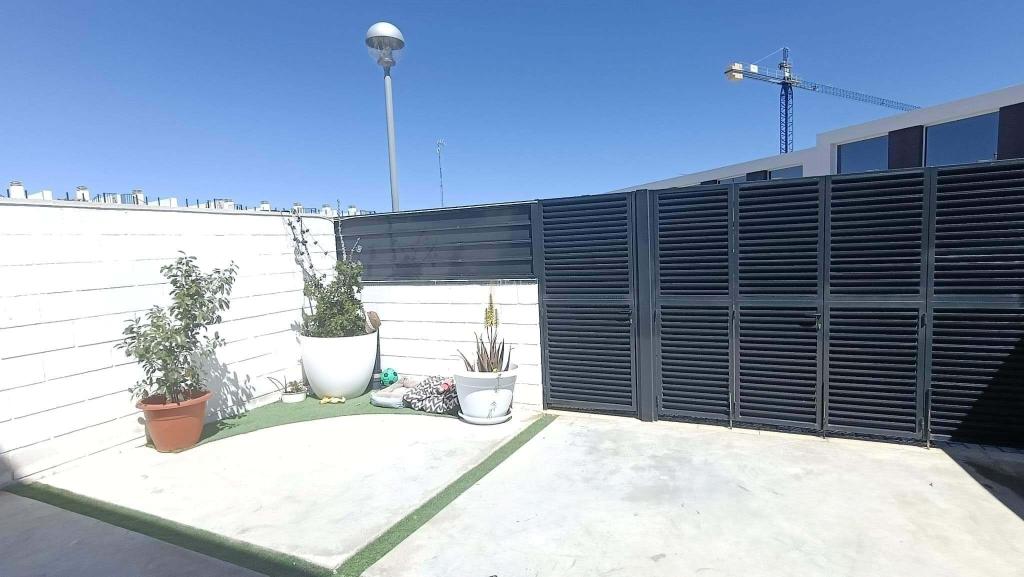 2 bed bungalow in Santa Pola