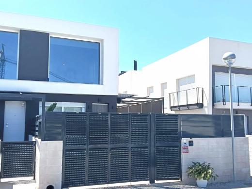 2 bed bungalow in Santa Pola