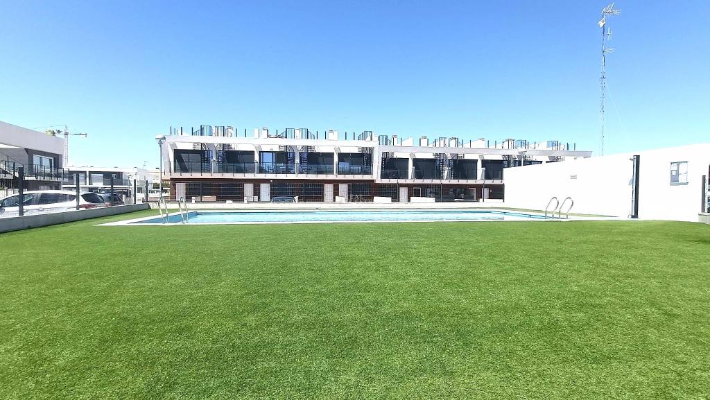 2 bed bungalow in Santa Pola