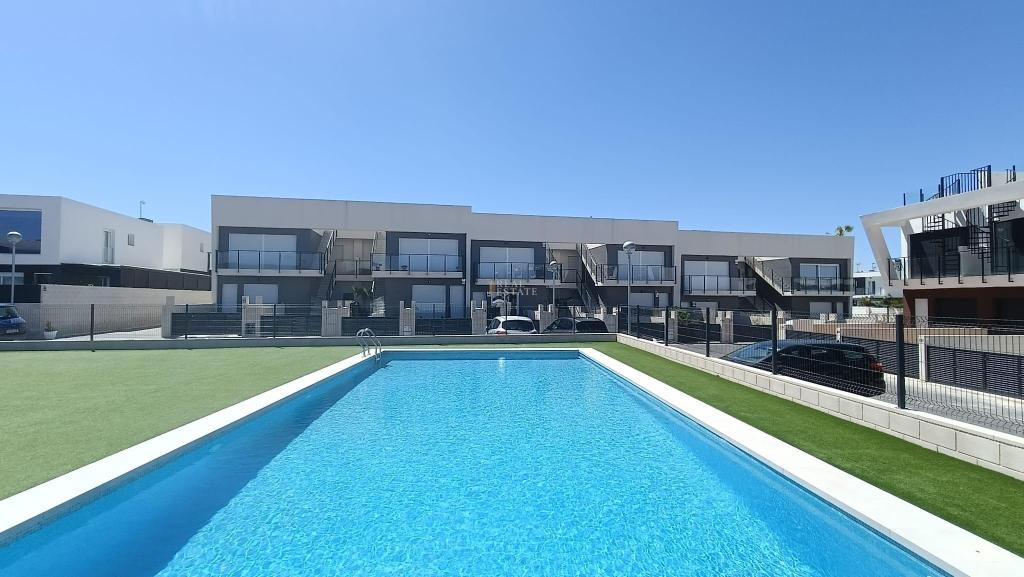 2 bed bungalow in Santa Pola