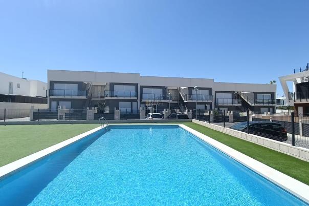 2 bed bungalow in Santa Pola