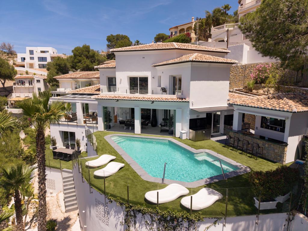 5 bed villa in Benissa