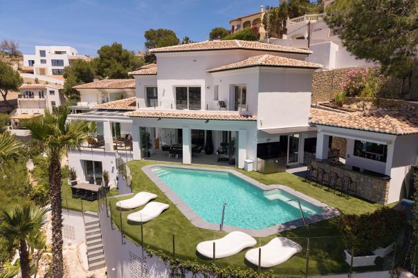 5 bed villa in Benissa