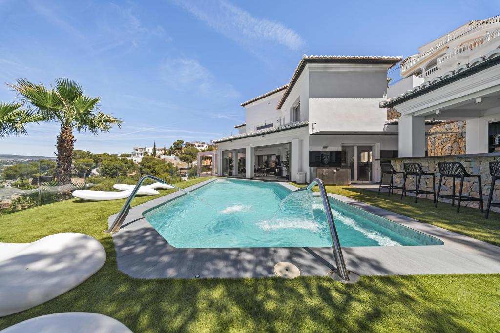 5 bed villa in Benissa